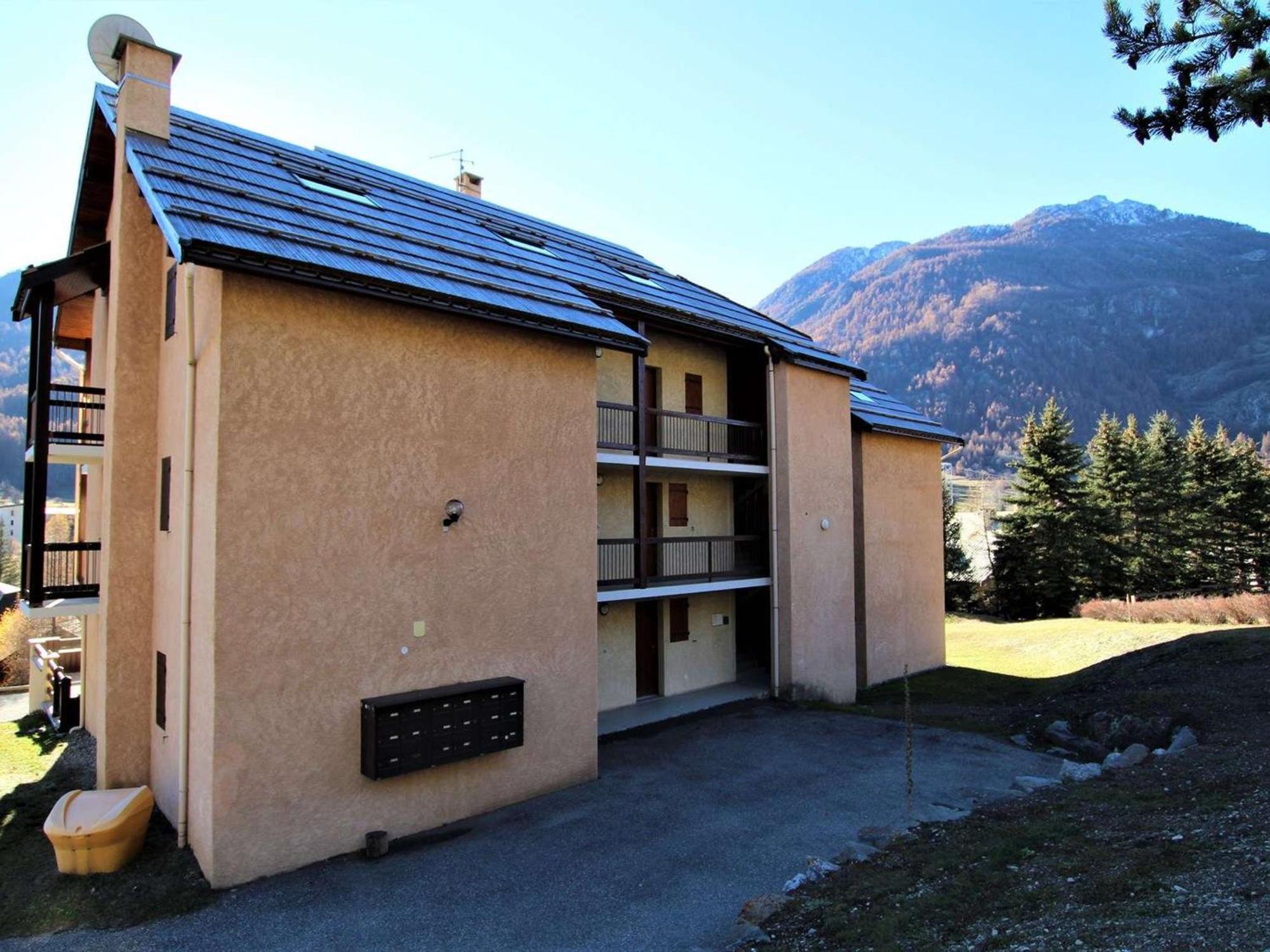 Appartement 3 Pieces, 7 Couchages, Proche Pistes Avec Parking - La Salle-Les-Alpes - Fr-1-330F-22 Serre Chevalier Exterior foto